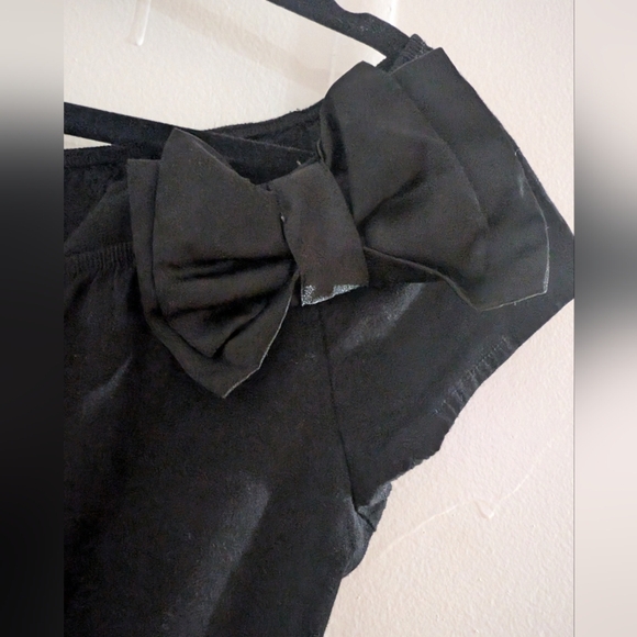 Hot Topic Black Puff Sleeve Ruffled Blouse - Picture 5 of 8
